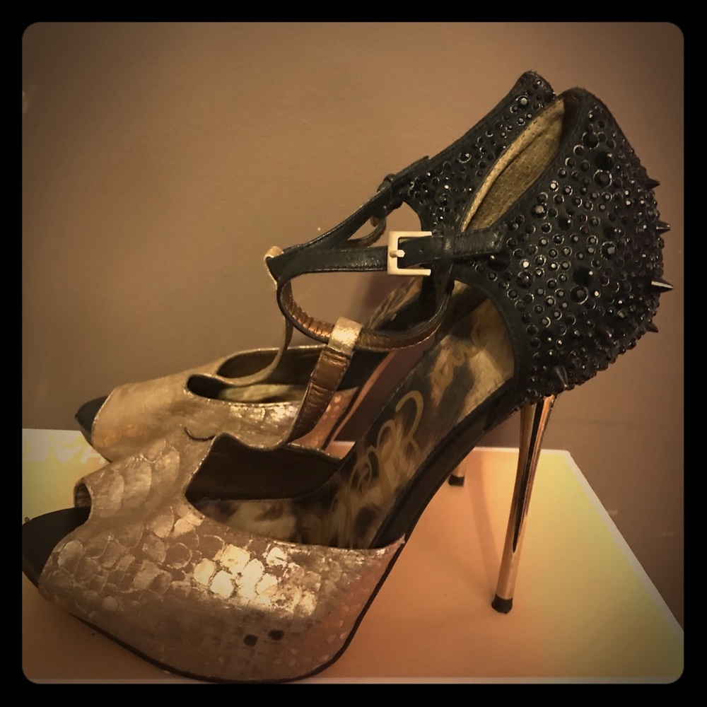 COPY - Sam Edelman Scarlett T-Bar Pumps